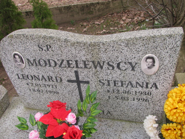 Leonard Modzelewski 1933 Świeszyno - Grobonet - Wyszukiwarka osób pochowanych